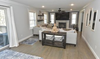 3 Susan Valley Ter, Alloway, NJ 07462