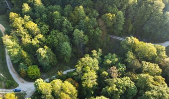 25 26 Deer Track Rd, Beattyville, KY 41311