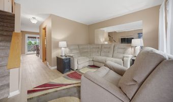 11 Lakeside Dr 18, Bristol, CT 06010