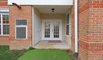 43032 STUARTS GLEN Ter 102, Ashburn, VA 20148