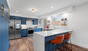 9817 FERNWOOD Rd, Bethesda, MD 20817