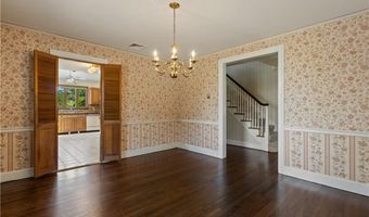 20 Drowne Pkwy, East Providence, RI 02916
