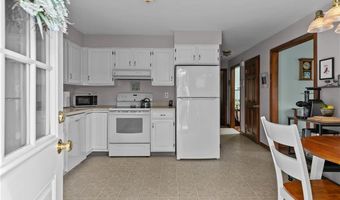 17 Basswood Dr, Bristol, RI 02809
