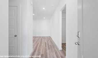 313 Emma St, Angleton, TX 77515