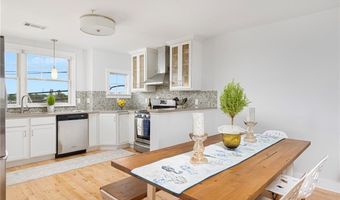 236 Sand Hill Cove Rd B4, Narragansett, RI 02882