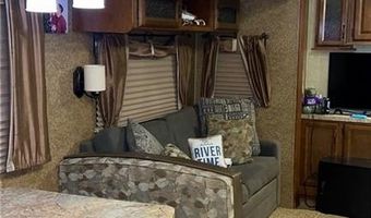 8785 NW Glenwood Rd, Amity, MO 64422