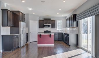 800 NAEVE Ct, Accokeek, MD 20607