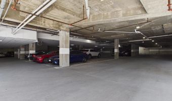 2101 N MONROE St #403, Arlington, VA 22207