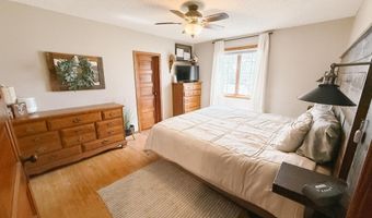 508 3rd Ave, Alton, IA 51003