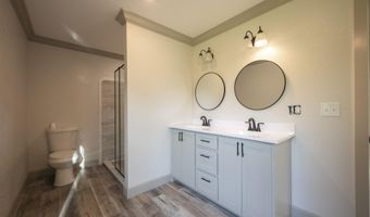405 Lumpkin Dr, Batesville, AR 72501