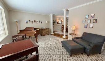 1519 Somerset Dr, Aberdeen, SD 57401