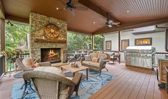 5966 Nachoochee Trl, Flowery Branch, GA 30542