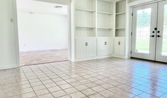 1945 Columbine St, Baton Rouge, LA 70808