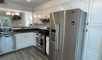 1102 Defoors Lndg NW, Atlanta, GA 30318