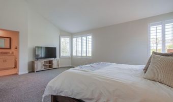 7411 Brava St, Carlsbad, CA 92009