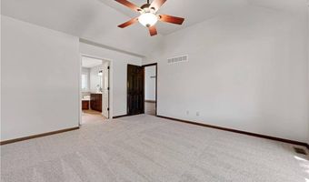 17713 157th Ter, Basehor, KS 66012