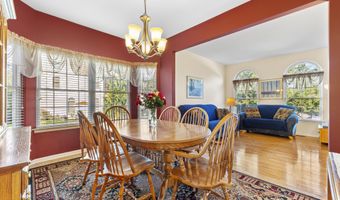 5 Overlook Ct, Bayville, NJ 08721