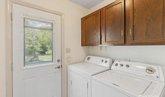 4601 Bournewood Ln, Charlotte, NC 28226