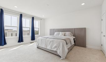 42597 NUBBINS Ter, Ashburn, VA 20147