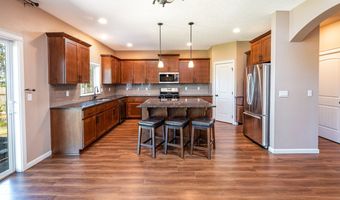 2000 NE SUMMIT Dr, Albany, OR 97321