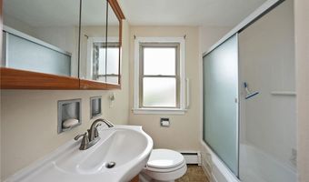 236 N Harvest St, Amherst, NY 14221