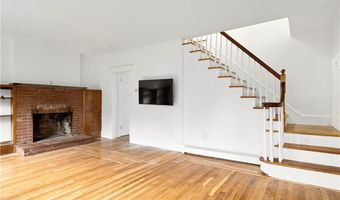 1745 Diamond Hill Rd, Cumberland, RI 02864