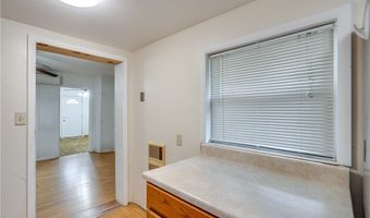 1314 Bank St, Atwater, OH 44201