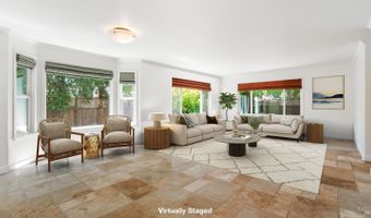2318 S Hampton Cir, Santa Rosa, CA 95401