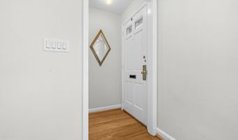 3574 S STAFFORD St, Arlington, VA 22206