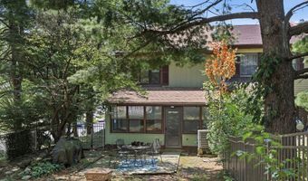 1701 SARATOGA Ct, Allentown, PA 18104
