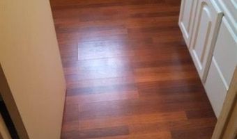 314 E University Ave, Ada, OH 45810