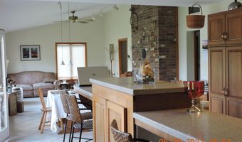 124 Lakefront Ln, Barton, VT 05822