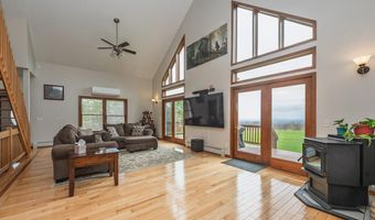 4 Debbie Dr, Altamont, NY 12009