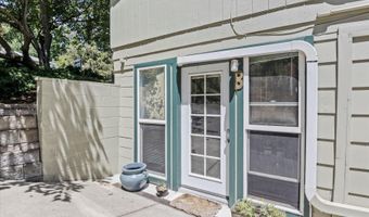 682 Chestnut St, Ashland, OR 97520