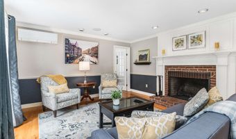 76 Plummer Rd, Bedford, NH 03110