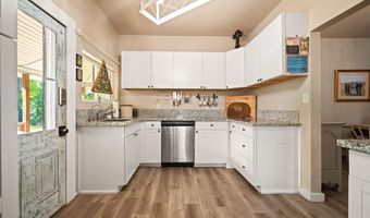 1711 Shasta St, Anderson, CA 96007