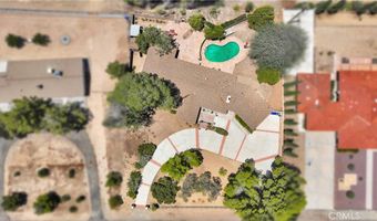 19955 Chickasaw Rd, Apple Valley, CA 92307