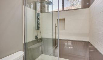 6911 W DEL RIO St, Chandler, AZ 85226