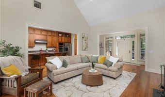 70 Great Rd, East Greenwich, RI 02818