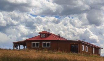 73 Arellano Rd, Amalia, NM 87512