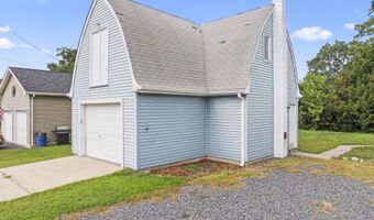 608 Berkeley Ave, Beachwood, NJ 08722