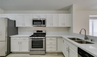 8664 Buttercreek Way, Las Vegas, NV 89117