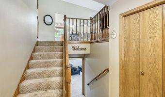 1443 Mckinley Ct, Anoka, MN 55303