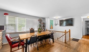 160 Brook Dr, Andover, NJ 07801