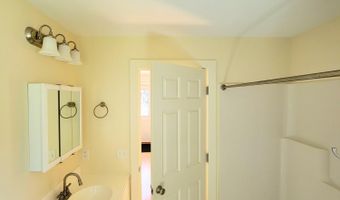 83 Marsh Rd, Belfast, ME 04915