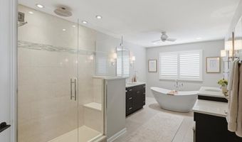 218 Chesapeake Dr, Adams Twp., PA 15044