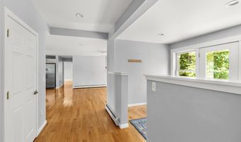 9 Hounds Way, Bath, ME 04530