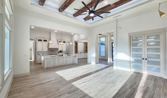 105 PIONEER Trl, Adkins, TX 78101