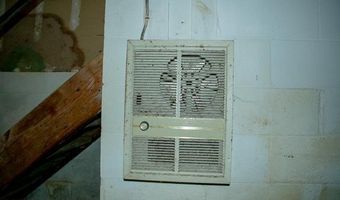 11 Melissa Ct, Albany, NY 12205