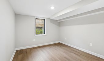 2123 N EARLEY St, Alexandria, VA 22302